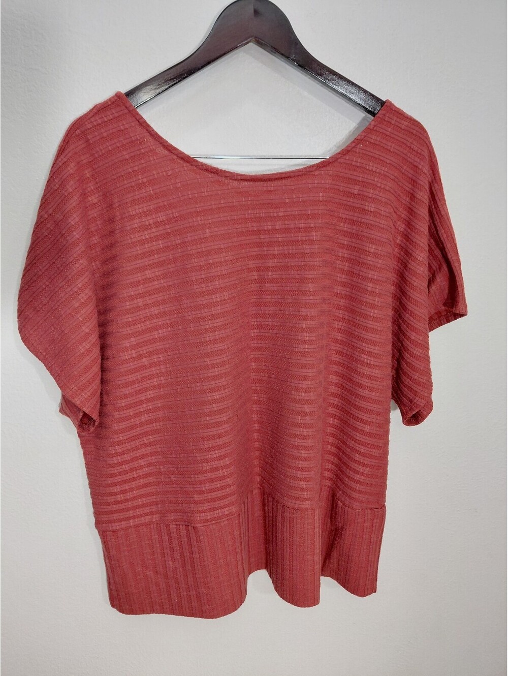 Almost Famous Women's 3X Rust Red Short Sleeve Sweater with Crisscross Back